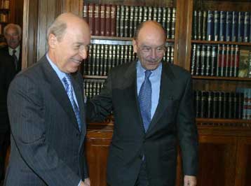 Δεκτό το αίτημα διάλυσης της Βουλής στις 11 Φεβρουαρίου από τον Κωστή Στεφανόπουλο