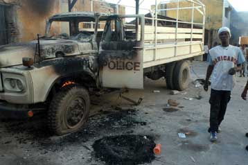 Αντίπαλοι του προέδρου της Αϊτής κατέλαβαν την τέταρτη μεγαλύτερη πόλη της χώρας