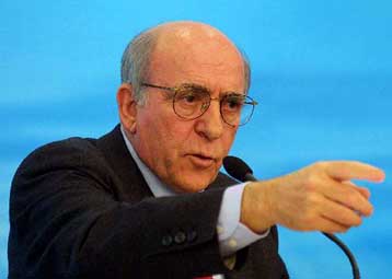 Για κατώτατη σύνταξη στα 740 ευρώ τα επόμενα χρόνια δεσμεύεται ο Γιώργος Σουφλιάς