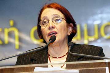 Δριμεία κριτική στα προγράμματα του ΠΑΣΟΚ και της ΝΔ άσκησε η Αλέκα Παπαρήγα