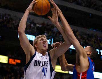 Συνέχισαν το σερί οι Νικς, απίθανος ο Νοβίτσκι για το Ντάλας