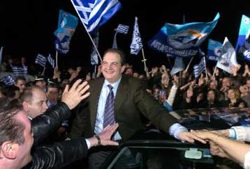 Επιθετική αγροτική πολιτική υποσχέθηκε από τη Θήβα ο Κώστας Καραμανλής