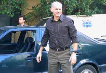 Λύση στη βάση του σχεδίου Ανάν ζητά ο Γ.Παπανδρέου εν όψει επίσκεψής του στην Κύπρο