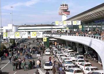 Διπλή απεργία στην Ιταλία κατά της αλλαγής του εργασιακού-συνταξιοδοτικού καθεστώτος