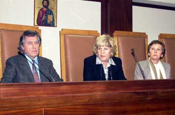 Με την ανάγνωση του κατηγορητηρίου συνεχίζεται η δίκη για τον ΕΛΑ