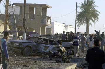 Τουλάχιστον 55 νεκροί από έκρηξη παγιδευμένου οχήματος στην Ισκανταρίγια