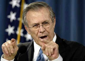 Διαβεβαιώσεις Ράμσφελντ για την ασφάλεια στο Ιράκ, μετά το νέο πολύνεκρο χτύπημα