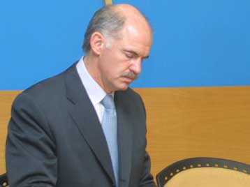 Στόχος του ΠΑΣΟΚ οι τομές στις σχέσεις κράτους – επιχειρηματία, τόνισε ο Γ.Παπανδρέου