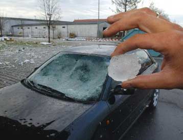 Βομβαρδισμός των νεφών με ηχητικό όπλο «αποτρέπει τη χαλαζόπτωση»