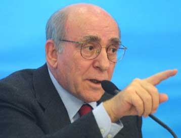 Για ιδεολογικά «ακραίες» συνεργασίες του ΠΑΣΟΚ κάνει λόγο ο Γιώργος Σουφλιάς