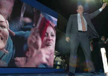 Στόχος μας η αλλαγή της ζωής των πολιτών, επανέλαβε από το Μενίδι ο Κ.Καραμανλής