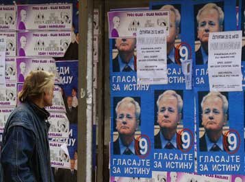 Λάβρος κατά του Μιλόσεβιτς ο Γάλλος στρατηγός επικεφαλής του ΟΗΕ στη Βοσνία