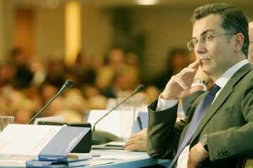 Διευκρινίσεις της ΝΔ για το επίμαχο ψήφισμα του ΕΛΚ περί «ολοκληρωτικού κομμουνισμού»