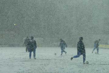 Αναβλήθηκε το ματς Κυπέλλου ΑΕΚ-Ηρακλή λόγω χιονόπτωσης