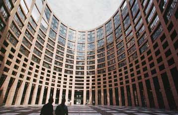 Το Ευρωκοινοβούλιο αμφισβητεί τη νομιμότητα των επικείμενων εκλογών στο Ιράν