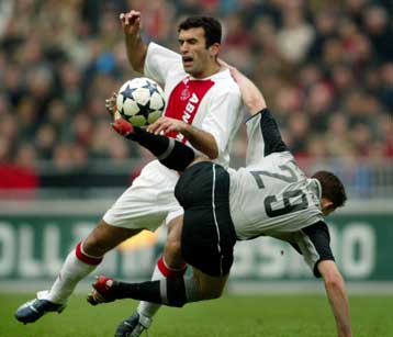 Ένας Αίαντας στον Αίαντα-Αφιέρωμα της UEFA στον Αναστασίου