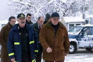 Επίσκεψη Καραμανλή στην Πυροσβεστική, στη Νομαρχία Ανατολικής Αττικής και στο ΕΚΑΒ