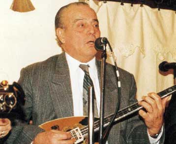 «Έφυγε» ο μεγάλος ρεμπέτης Θεόδωρος Πολυκανδριώτης