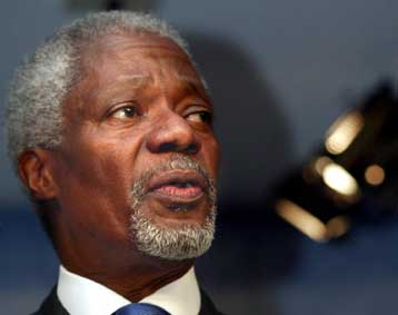 Αντιμέτωποι με ιστορικές ευθύνες όλοι οι ενδιαφερόμενοι για την Κύπρο, τόνισε ο Ανάν