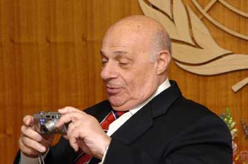 Η Τουρκία θα διαφυλάξει τα δικαιώματα των Τουρκοκυπρίων, δήλωσε ο Ντενκτάς