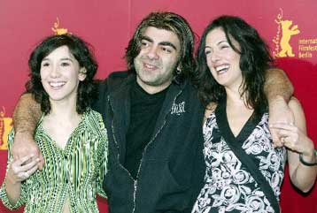 Στην ταινία «Μετωπικά» και τον Φατίχ Ακίν η Χρυσή Αρκτος του 54ου Φεστιβάλ Βερολίνου