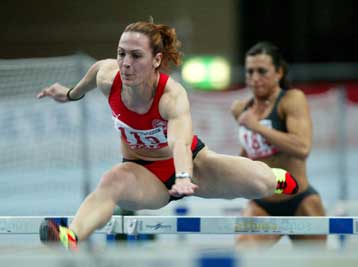 Η Ρεντούμη χρυσό με ιστορική επίδοση στα 60μ-Νέο ρεκόρ η Γκουντενούδη