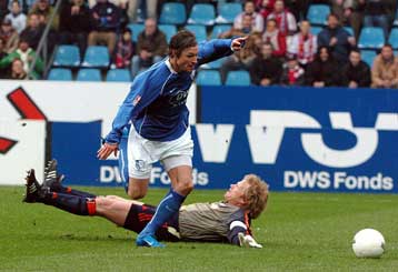 Η Μπόχουμ σόκαρε το Μόναχο-Σκόραρε ο Κωνσταντινίδης για το Αννόβερο