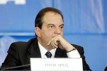 Προεκλογικό πυροτέχνημα οι «μετεγγραφές» του ΠΑΣΟΚ, λέει ο Κώστας Καραμανλής