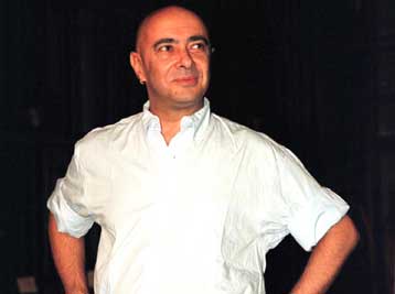 Στον σκηνοθέτη Νίκο Μαστοράκη απονεμήθηκε το Μεγάλο Βραβείο Κάρολος Κουν για το 2003