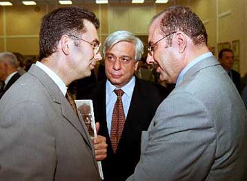 Συνάντηση Αθανασάκη-Ρουσόπουλου την Τρίτη για τα ντιμπέιτ