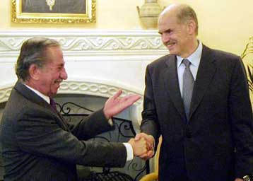 Ικανοποιημένη η Αθήνα από την εμπλοκή της ΕΕ στο Κυπριακό