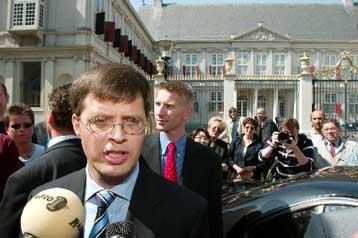 Το Κοινοβούλιο της Ολλανδίας δείχνει την «έξοδο» από τη χώρα σε 26.000 πρόσφυγες