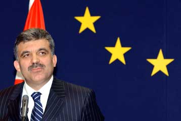 Κριτική στο χειρισμό του Κυπριακού από προηγούμενες κυβερνήσεις άσκησε ο Τούρκος ΥΠΕΞ