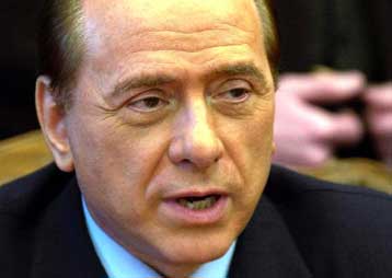 Οργή Μπερλουσκόνι για τη σύνοδο Γαλλίας, Γερμανίας και Βρετανίας την Τετάρτη