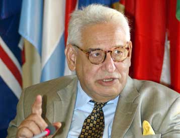 Βέβαιος για τη θεσμοθέτηση Ευρωπαϊκού Συντάγματος ο Δημήτρης Τσάτσος