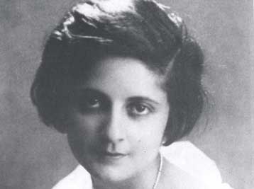 «Έφυγε» σε βαθύ γήρας η Ελένη Καζαντζάκη, χήρα του μεγάλου Έλληνα συγγραφέα