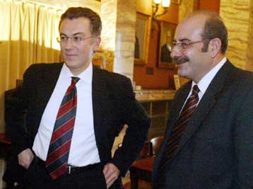 Τρεις στους τέσσερις ερωτηθέντες από την Opinion δεν θα επηρεαστούν από τα ντιμπέιτ