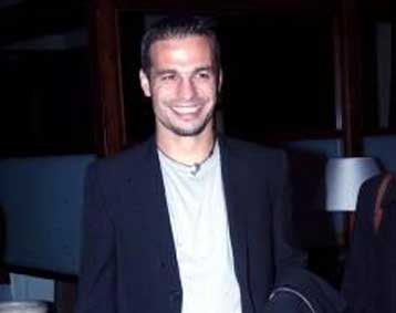 Ο Ντέμης το αφεντικό της ΑΕΚ – Ποιοι στηρίζουν την κίνησή του