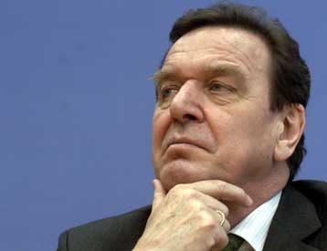 Η δημοκρατική Τουρκία θα ενισχύσει την ασφάλεια της ΕΕ, τόνισε ο Γκ.Σρέντερ