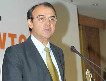 Κάλεσμα Τσοβόλα στους μη προνομιούχους να μην παγιδευτούν στα διλήμματα ΠΑΣΟΚ και ΝΔ