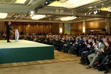 Επικριτική η στάση ΚΚΕ και ΣΥΝ στις εξαγγελίες του Γ.Παπανδρέου για την Παιδεία