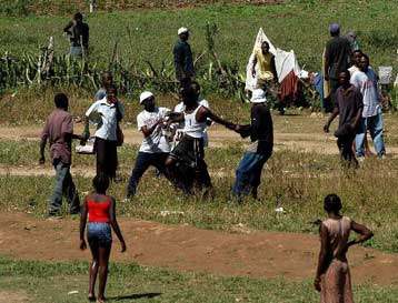 Στα χέρια των ανταρτών η δεύτερη μεγαλύτερη πόλη της Αϊτής