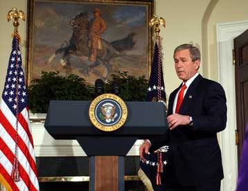 Αναθεώρηση του Συντάγματος ζητά ο Μπους, για να μην επιτρέπεται ο γάμος ομοφυλοφίλων