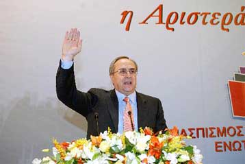 Επίθεση Κωνσταντόπουλου σε ΠΑΣΟΚ, ΝΔ και κάλεσμα στους ψηφοφόρους