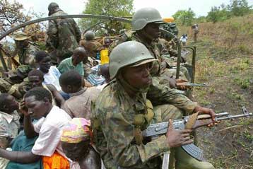 Οργή και θάνατος σε διαδήλωση στη βόρεια Ουγκάντα στον απόηχο της μαζικής σφαγής