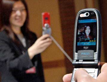 Κινητή τηλεφωνία 3G και i-mode προσφέρουν αντίστοιχα οι TIM και Cosmote