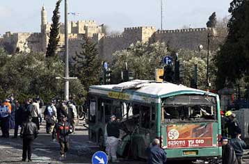 Τη διάλυση των Μαρτύρων του Αλ Ακσά θα εξετάσει η Φατάχ