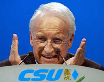 Αντίθετος με την ένταξη της Βουλγαρίας και της Ρουμανίας στην ΕΕ ο Στόιμπερ