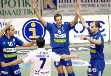 Ήττα με ελπίδες για τον Ηρακλή στο Παρίσι