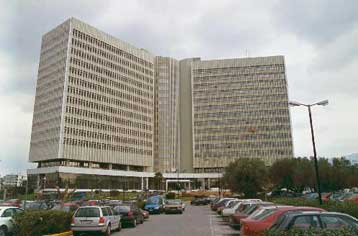 Αύξηση πωλήσεων, μείωση κερδών για τον ΟΤΕ το 2003